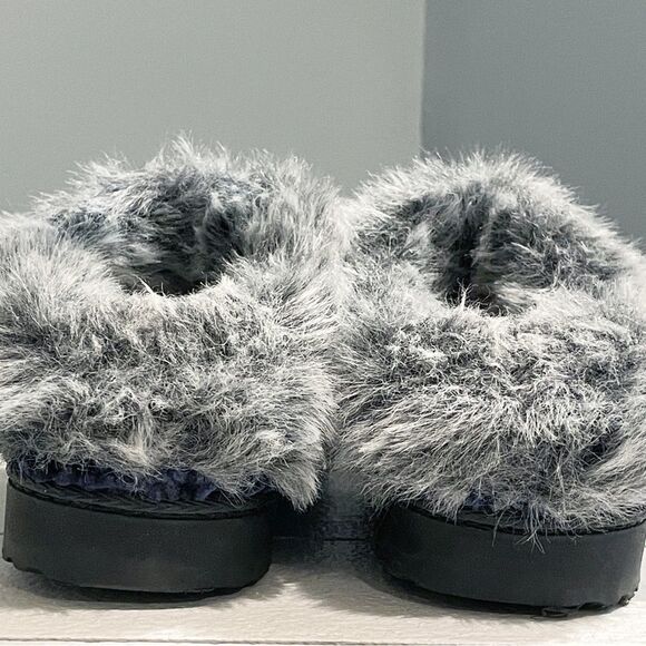 Dearfoam Women’s Faux Fur Chenille Knit Memory Foam Slippers In Navy Peacoat 5/6 - Picture 6 of 8